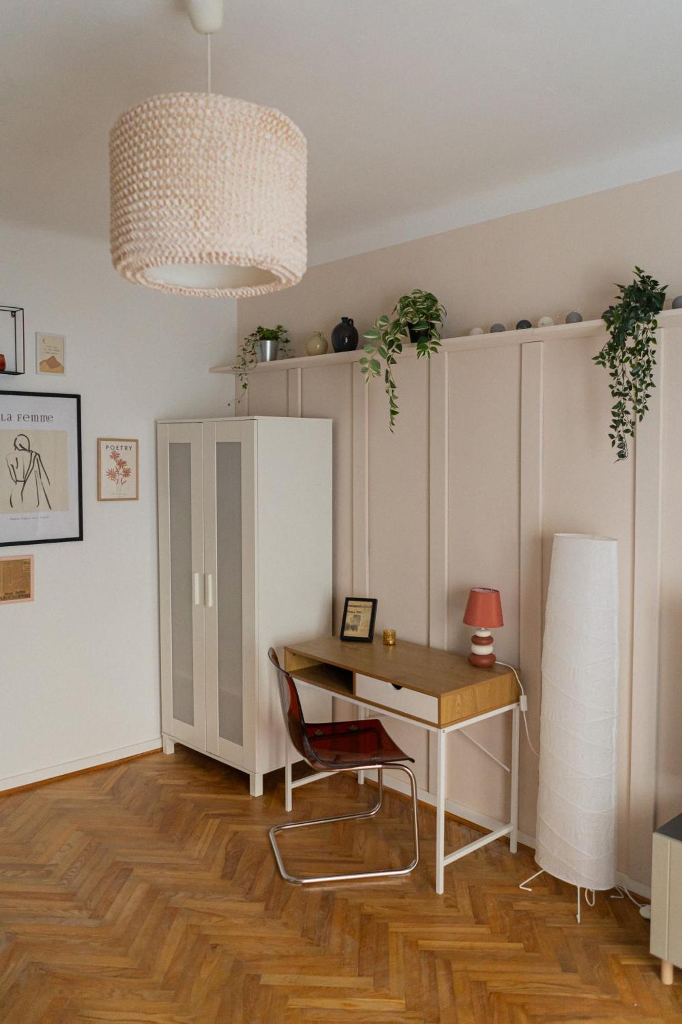 18 Powisle Apartment